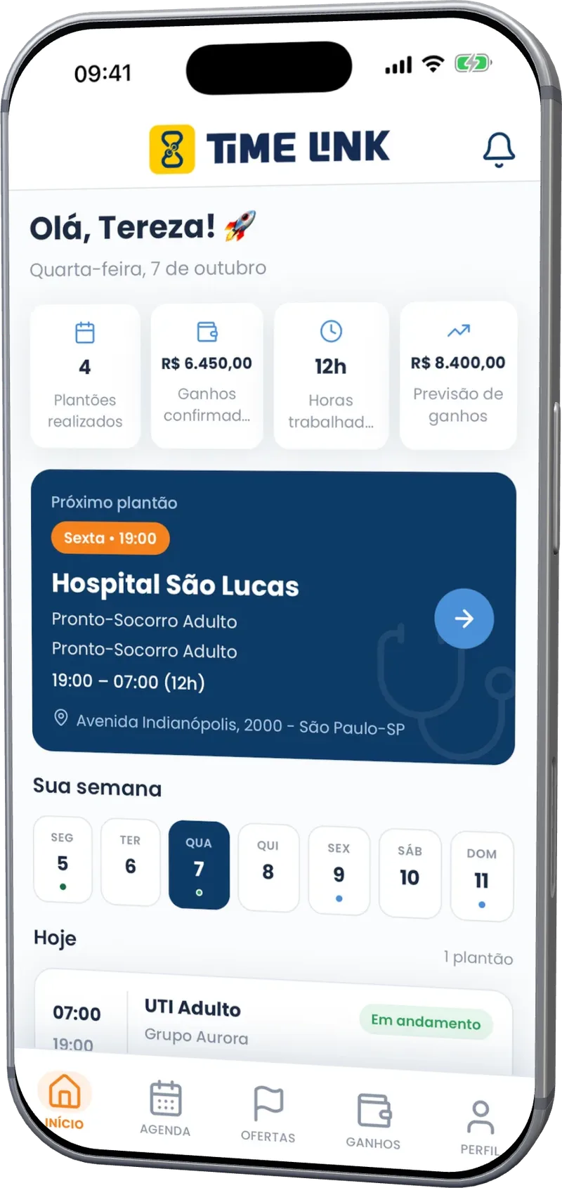Time Link app Home screen, with completed shifts, earnings, hours and the professional's week